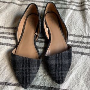 Comfy and cute flats.